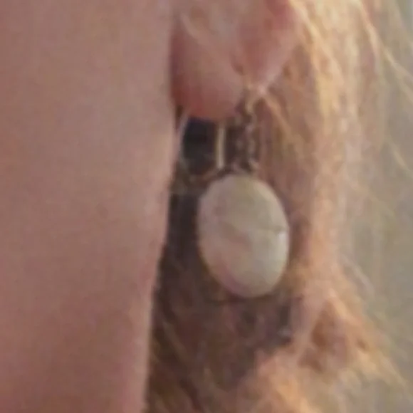 Antique White Cameos very similar but not identical,14k setting. - Picture 5 of 5